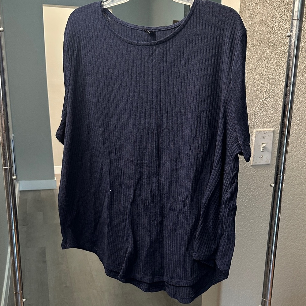 SHEIN Navy Short Sleeve Tee